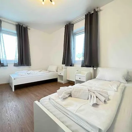 Apartament Sad232 - Moderne Monteurwohnung Uebergangswohnung Schwandorf