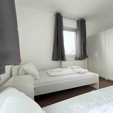 Apartament Sad232 - Moderne Monteurwohnung Uebergangswohnung *