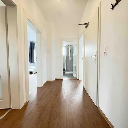 Apartament Sad232 - Moderne Monteurwohnung Uebergangswohnung Schwandorf