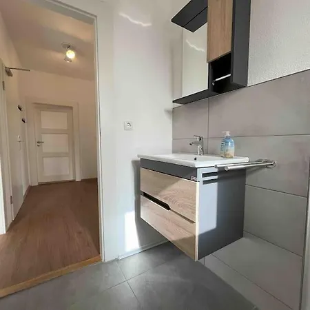 Sad232 - Moderne Monteurwohnung Uebergangswohnung Schwandorf