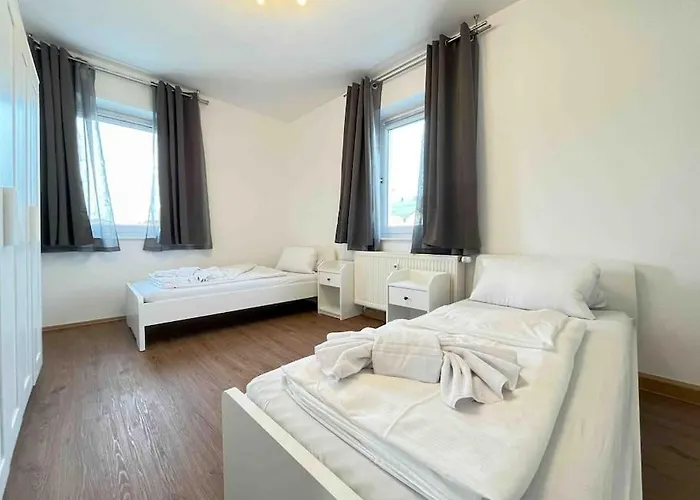 Apartman Sad232 - Moderne Monteurwohnung Uebergangswohnung Schwandorf in Bayern