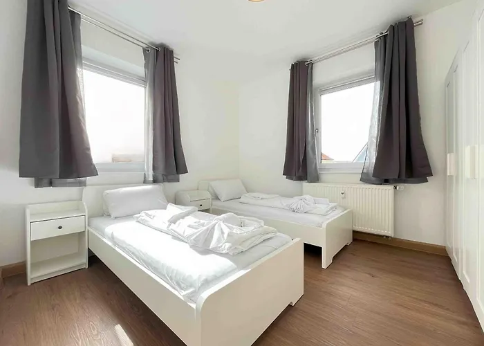 Sad232 - Moderne Monteurwohnung Uebergangswohnung Schwandorf in Bayern